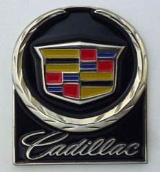 Cadillac Bonnet Metal Badge/Lapel Pin