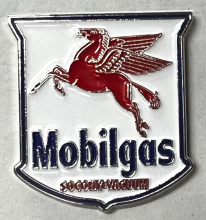 Mobilgas Flying Horse Metal Badge/Lapel-pin